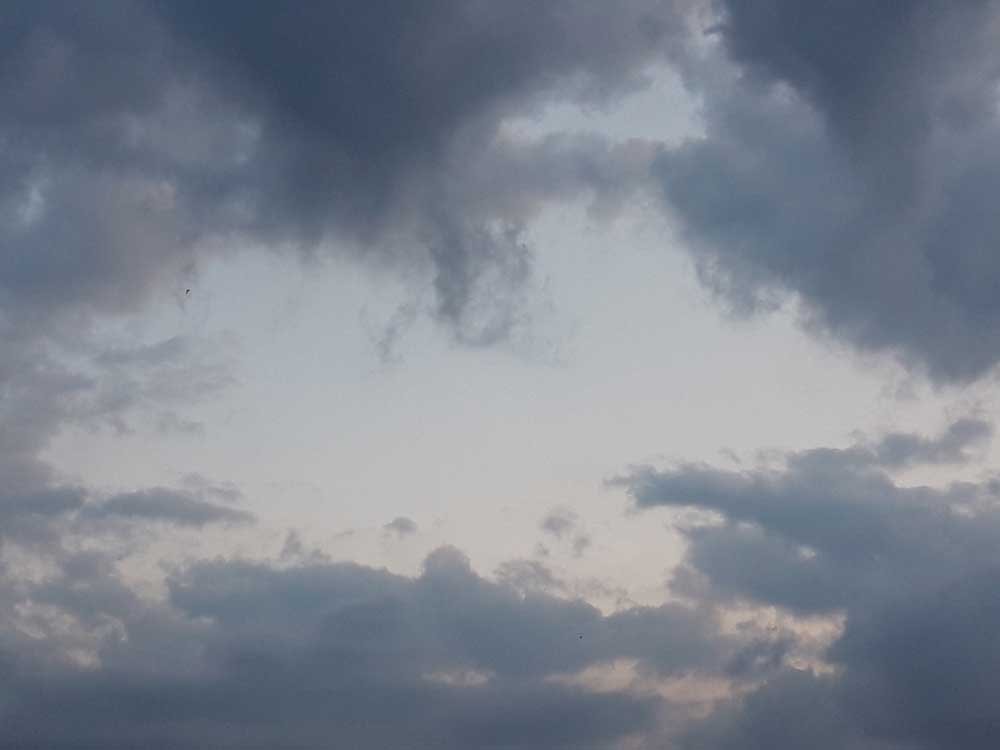 Himmel von Wolken umgeben (c) Privat: Michaela W.