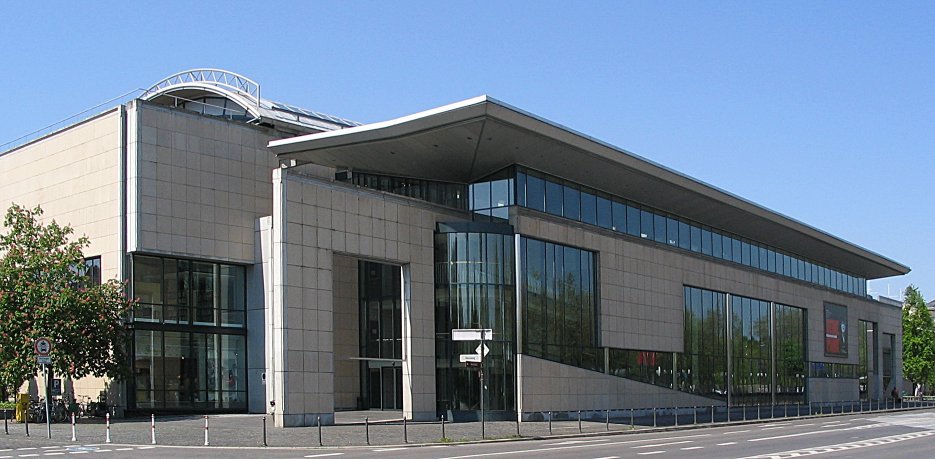 Bonn Haus der Geschichte (c) Von Jpetersen - Eigenes Werk, CC BY-SA 2.0, https://commons.wikimedia.org/w/index.php?curid=126918
